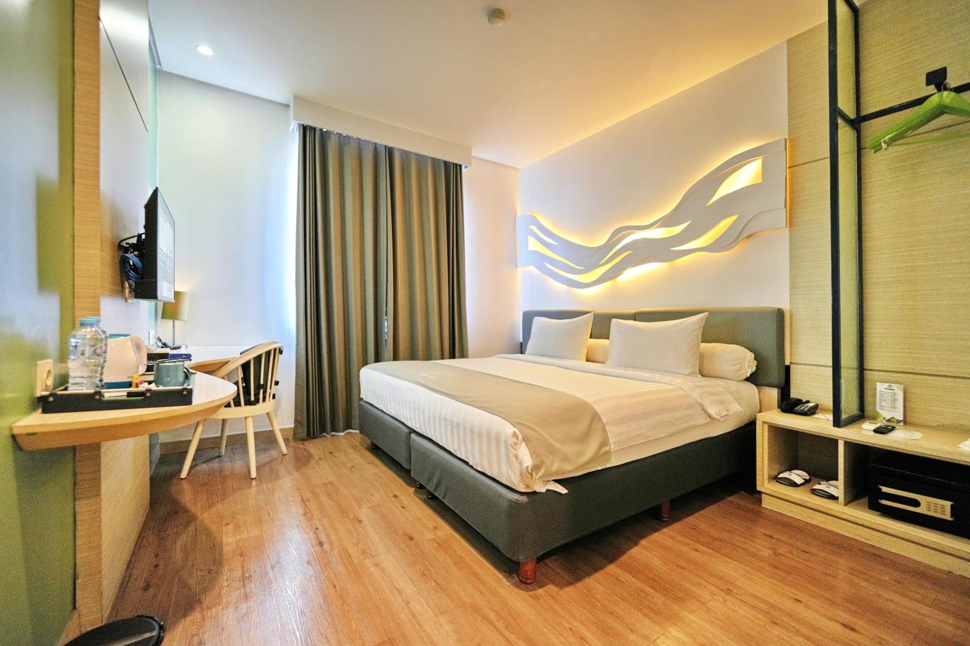 Bonnet Hotel Surabaya Exterior foto